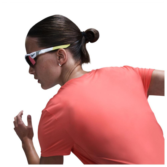Nike Γυναικεία κοντομάνικη μπλούζα Dri-FIT One Swoosh